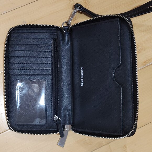 Michael kors wallet - Picture 2 of 2